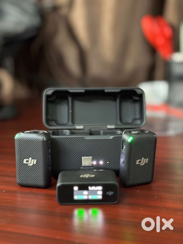 DJI Mic (2 TX + 1 RX), Wireless Lavalier Microphone