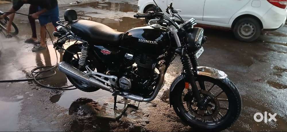 Black Honda Hness Sparingly used for Sale