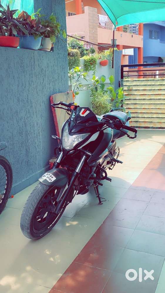 Bajaj NS200