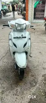 Koi kaam nhi hai