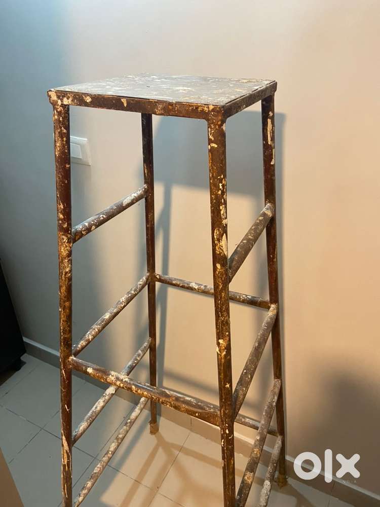 5.5” High Painters Stool - Iron Material