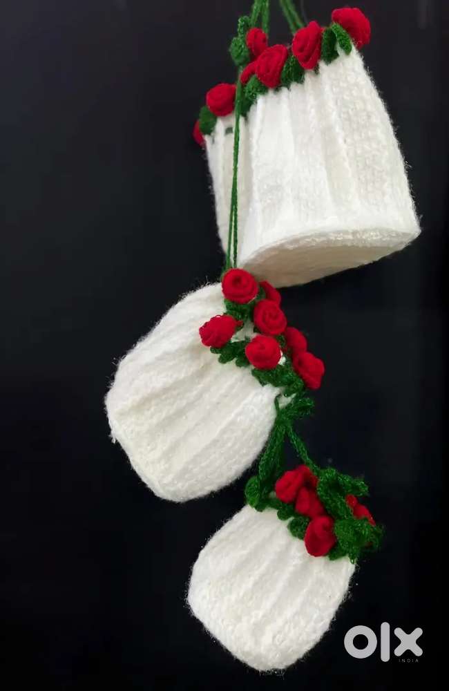 Handmade Woolen Rose Bouquet Set (3 Pcs)  Forever Flowers Gift