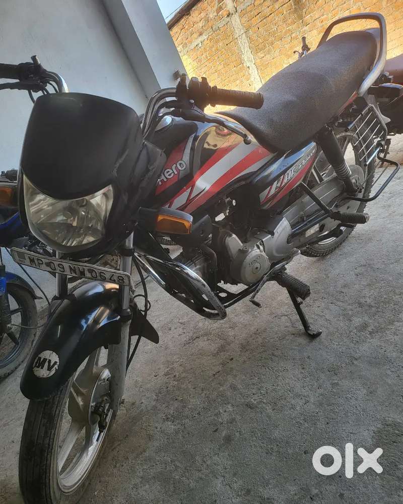 HF Deluxe self start 2013 model first owner