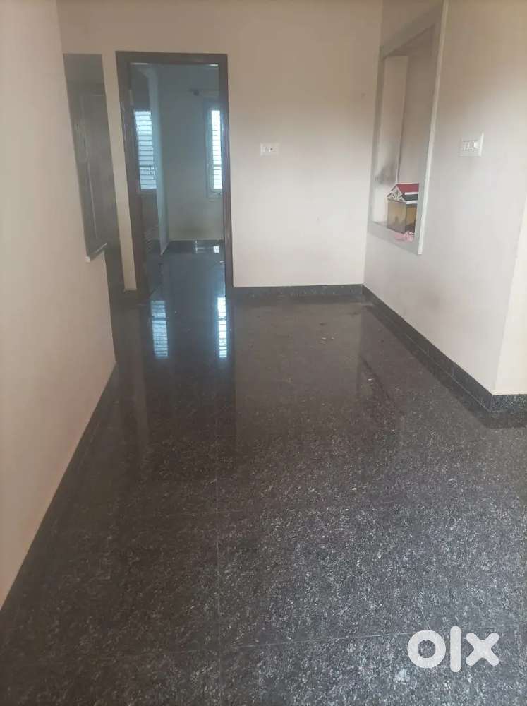Hebbal 1st stage house for rent in ground floor