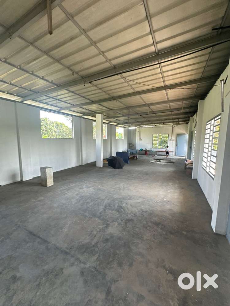 1000 Sq Ft commercial space for Rent.