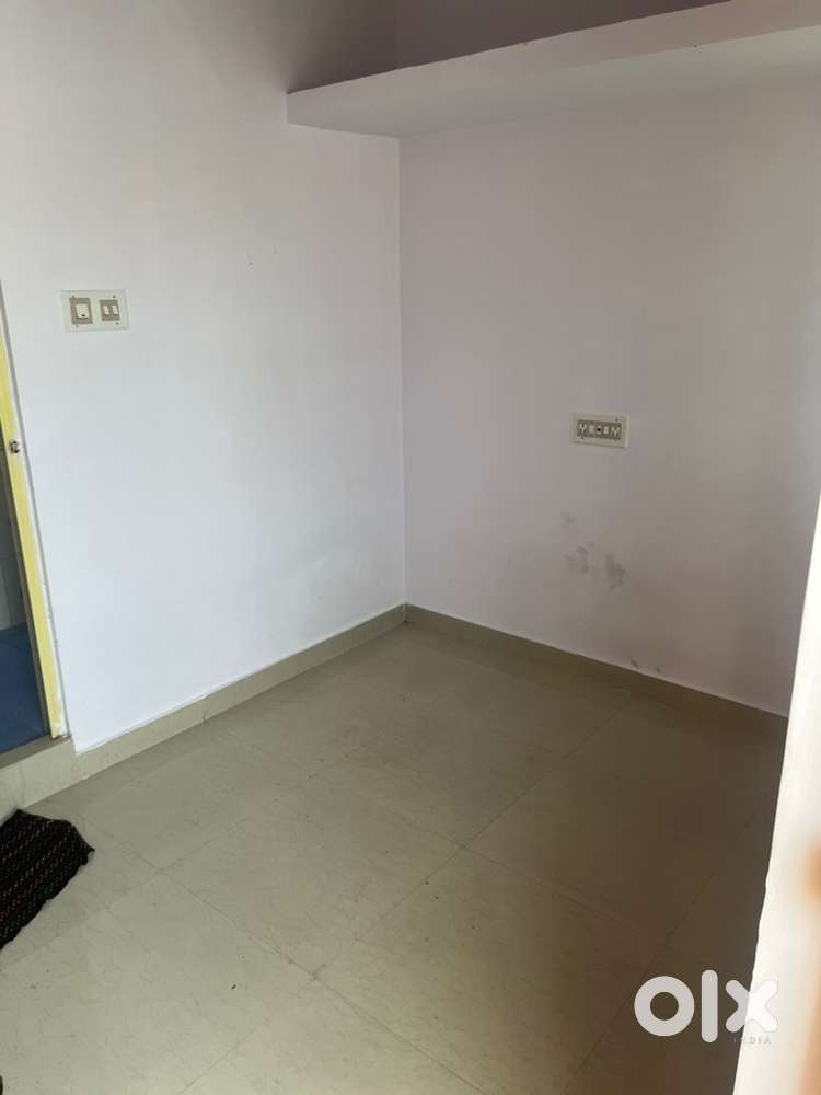 1km from hosur main road, near bosch back gate