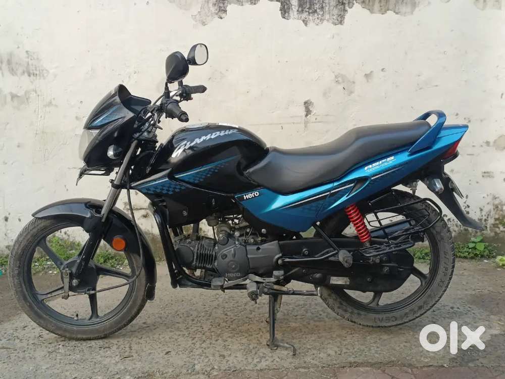 Hero glamour bs4 only 21000 km in showroom condition.