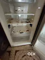 Whirpool fridge good condition Marun colour gas problem