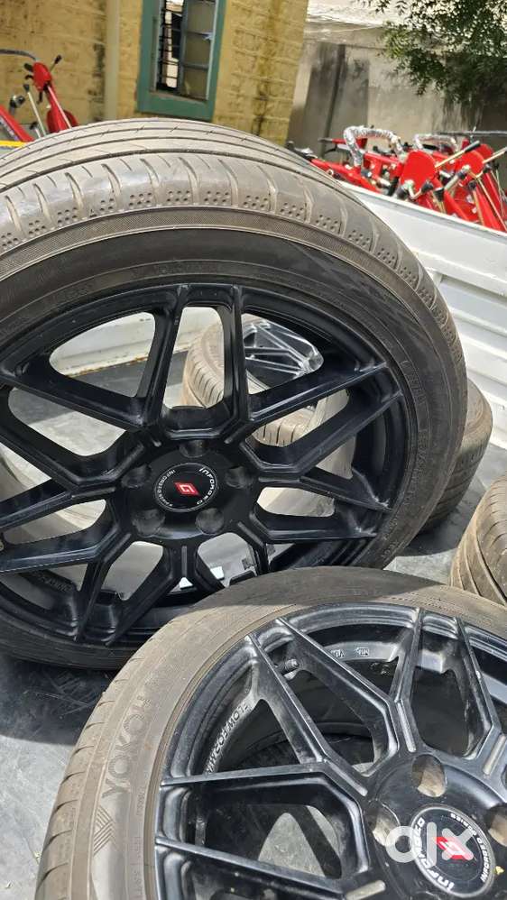 17 inch alloys with tyres