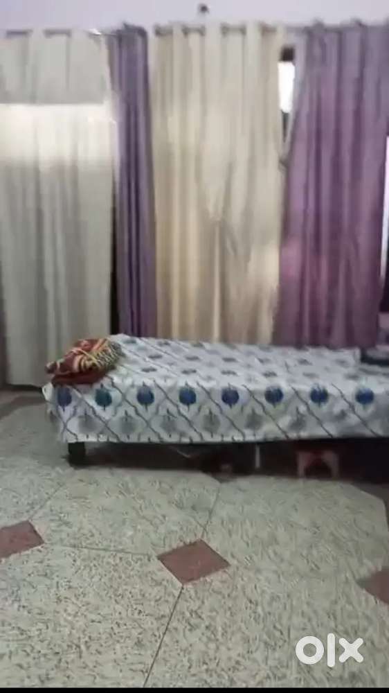 1 Room For Rent   - Single Girl Or Boy