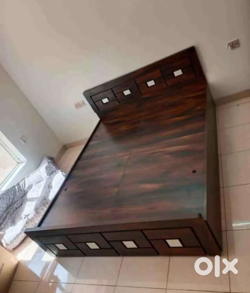 Only wooen bed in dream furniture