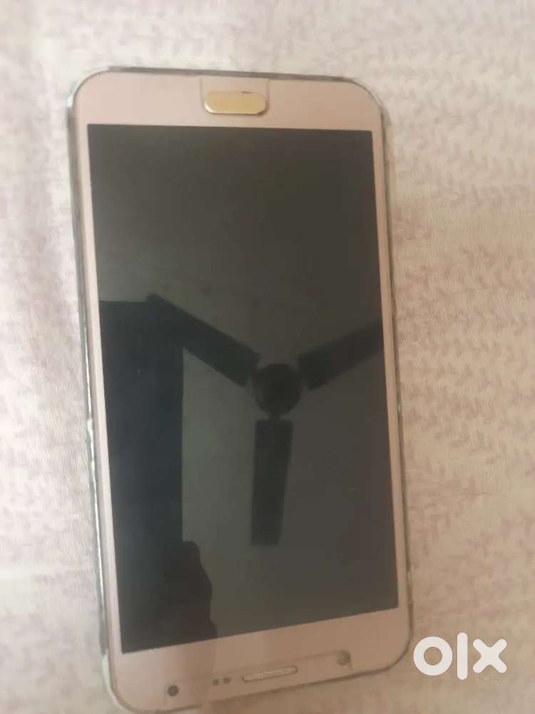 Good condition 2nd hand mobile phone