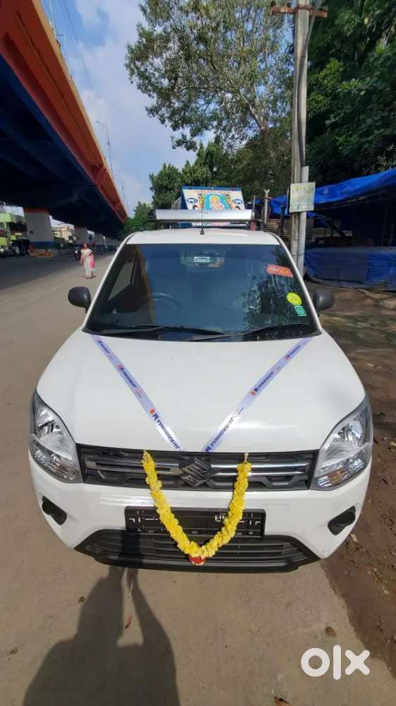 Driver wanted - Red Taxi