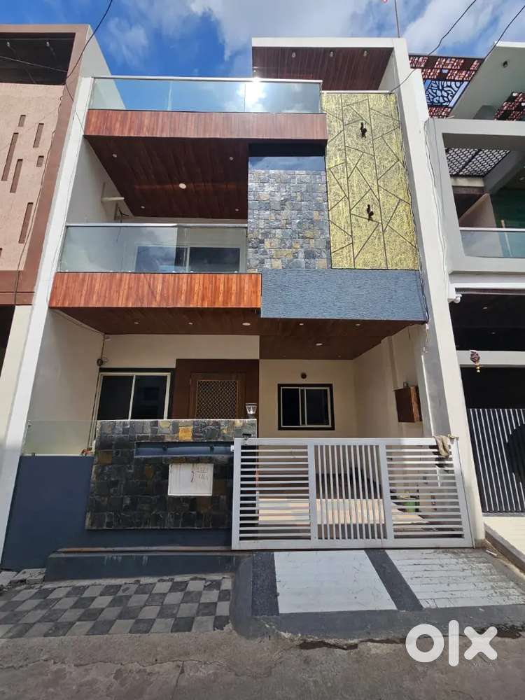 Luxuries Banglow in prime location of indore