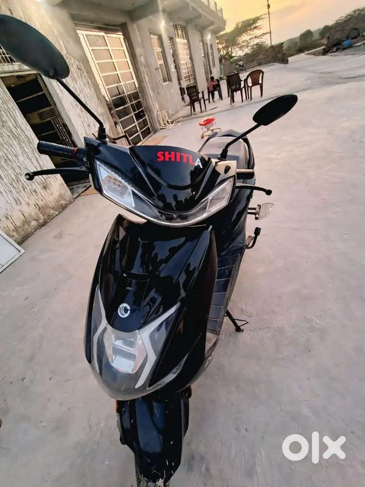 One charge 160 km( model 2024)