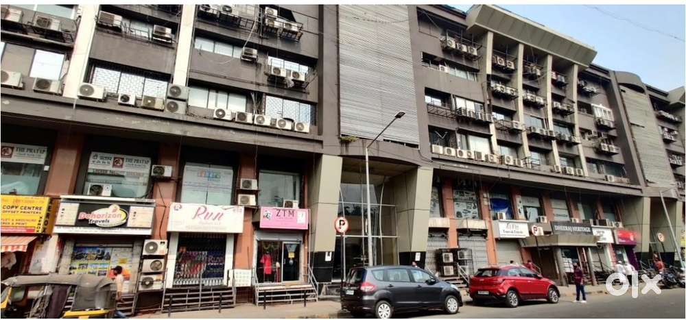 FULLY FURNISHED OFFICE AVAILABLE FOR SALE SV ROAD SANTACRUZ WEST