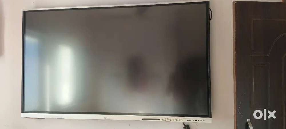 BENCH MARK MAX 13 PRO NEW DIGITAL BOARD URGENT SELL 5 MONTH OLD