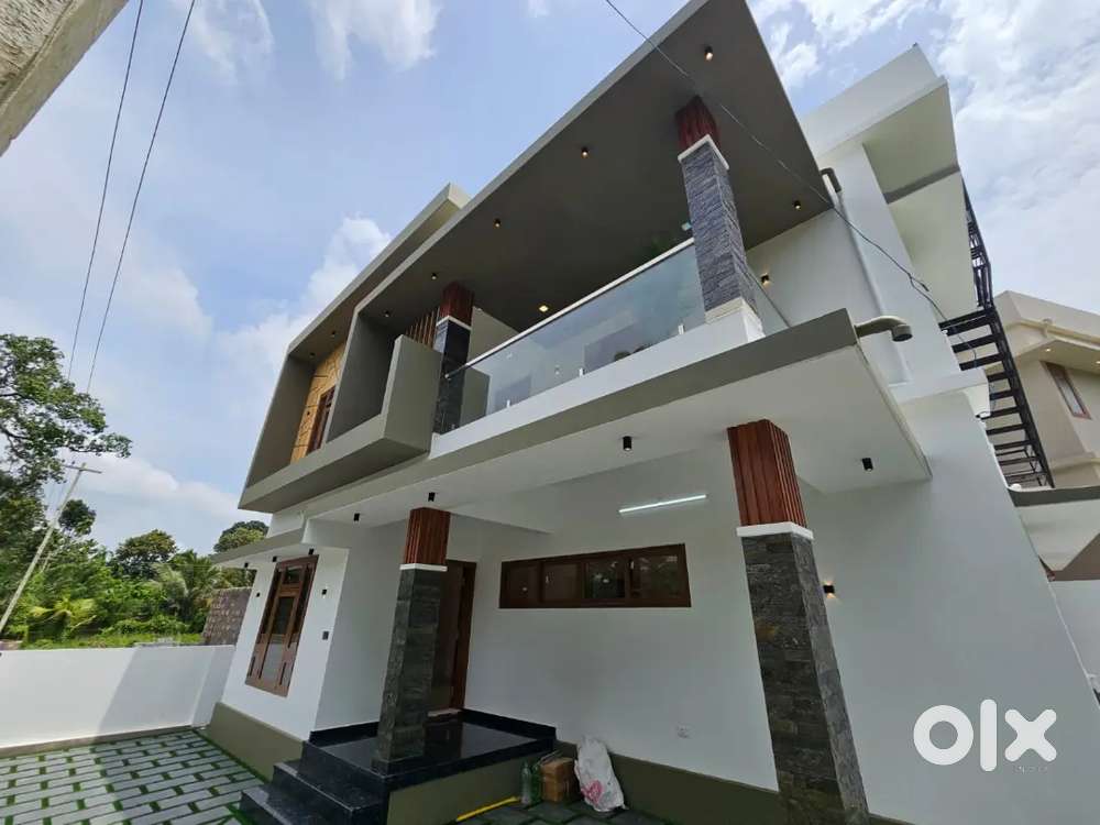 New 4BHK Luxury House for Sale – Pukkatupady Kujatukara