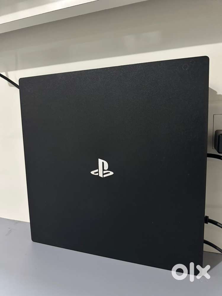 SONY Playstation 4 PRO 1TB
