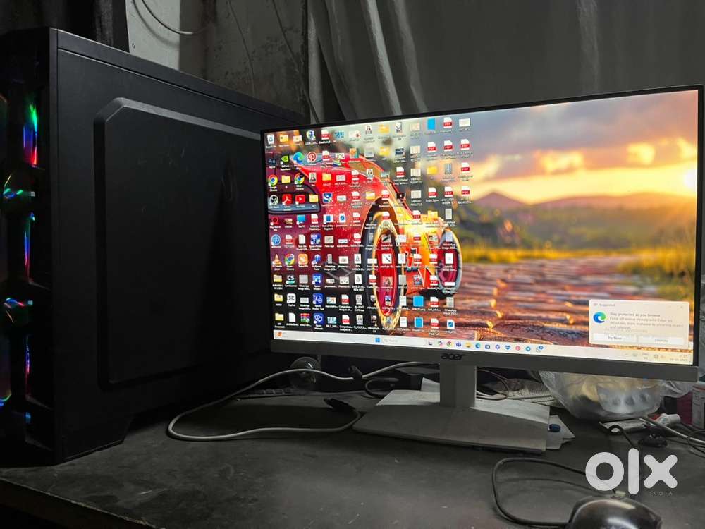 Gaming Pc with gaming monitor