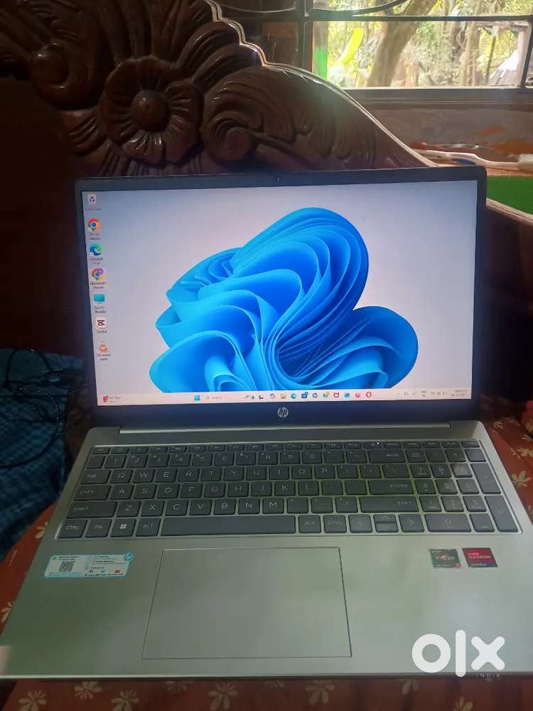 Ryzen 5 16 gb ram 512 ssd