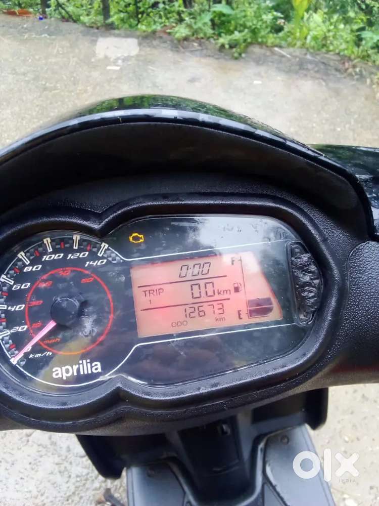 Aprilia scooty