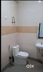 Room mate chahiye only female 5000