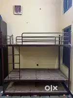 Three tier bunk bed