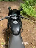 Pulsar 220