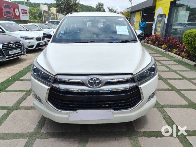Toyota Innova Crysta 2.4 ZX MT, 2017, Diesel