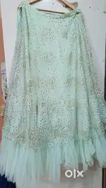 Sell premium designer heavy lehnga & Saari