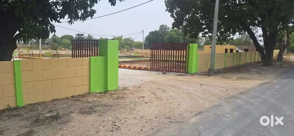 इससे अच्छा मौका नहीं मिलेगा कॉर्नर प्लॉट लेने का 1500 sqft का