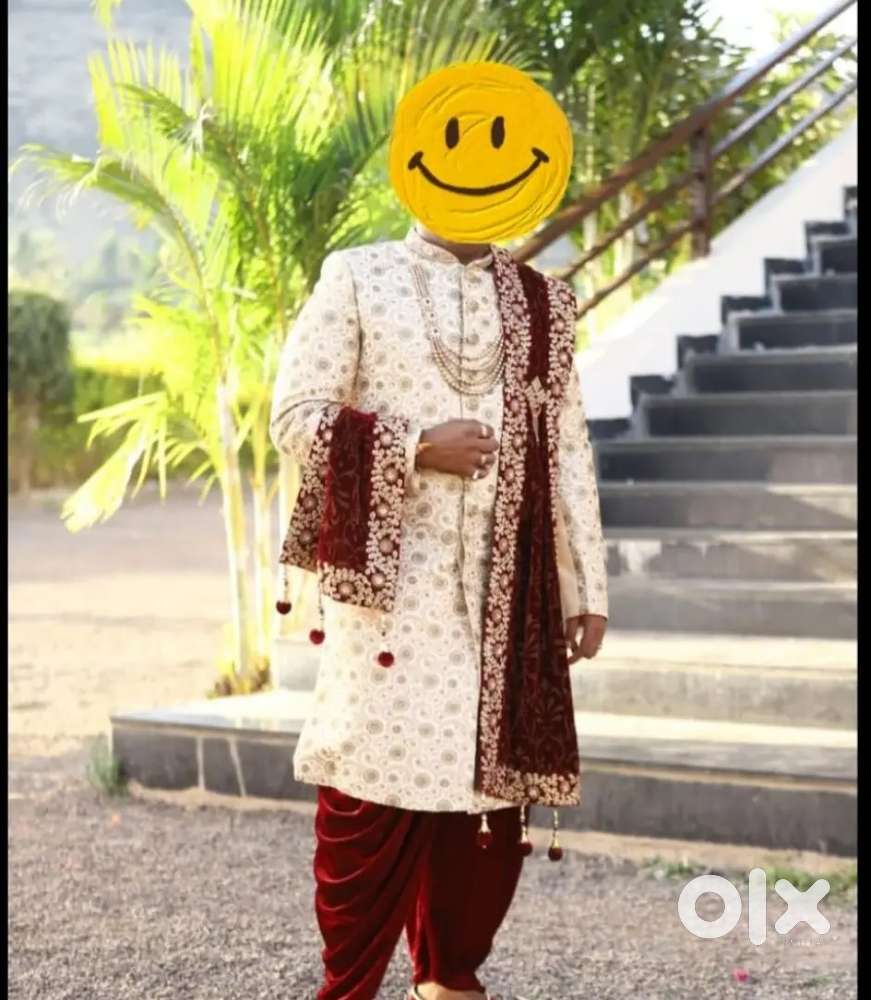 Men sherwani