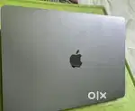 Apple MacBook Pro M2