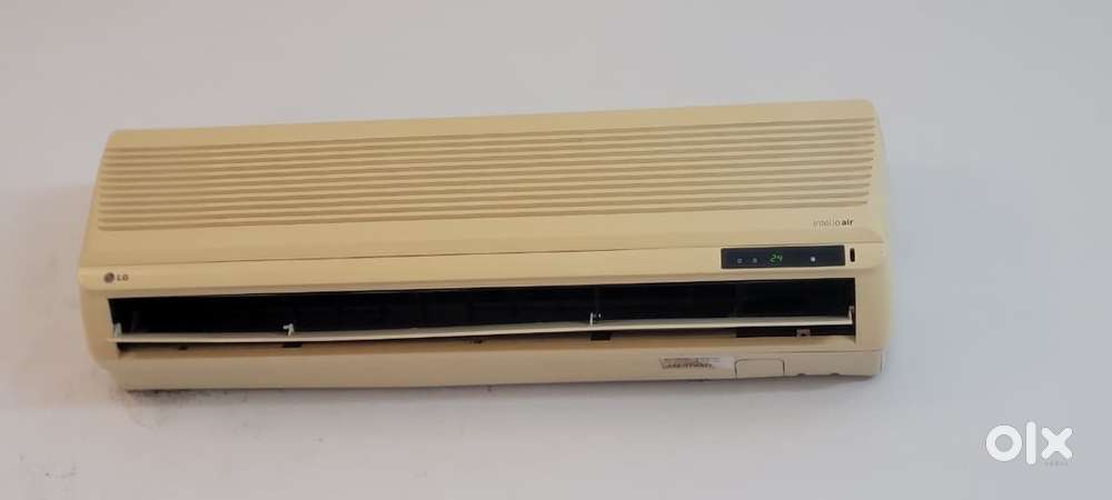 LG 1.5 TON AC MINT CONDITION