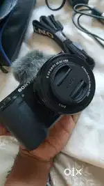 ( SONY ZVE10 ) CAMERA NEW CONDITION