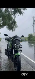 Bajaj dominar