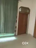 Big 3bhk ground floor with parking lukar ganj