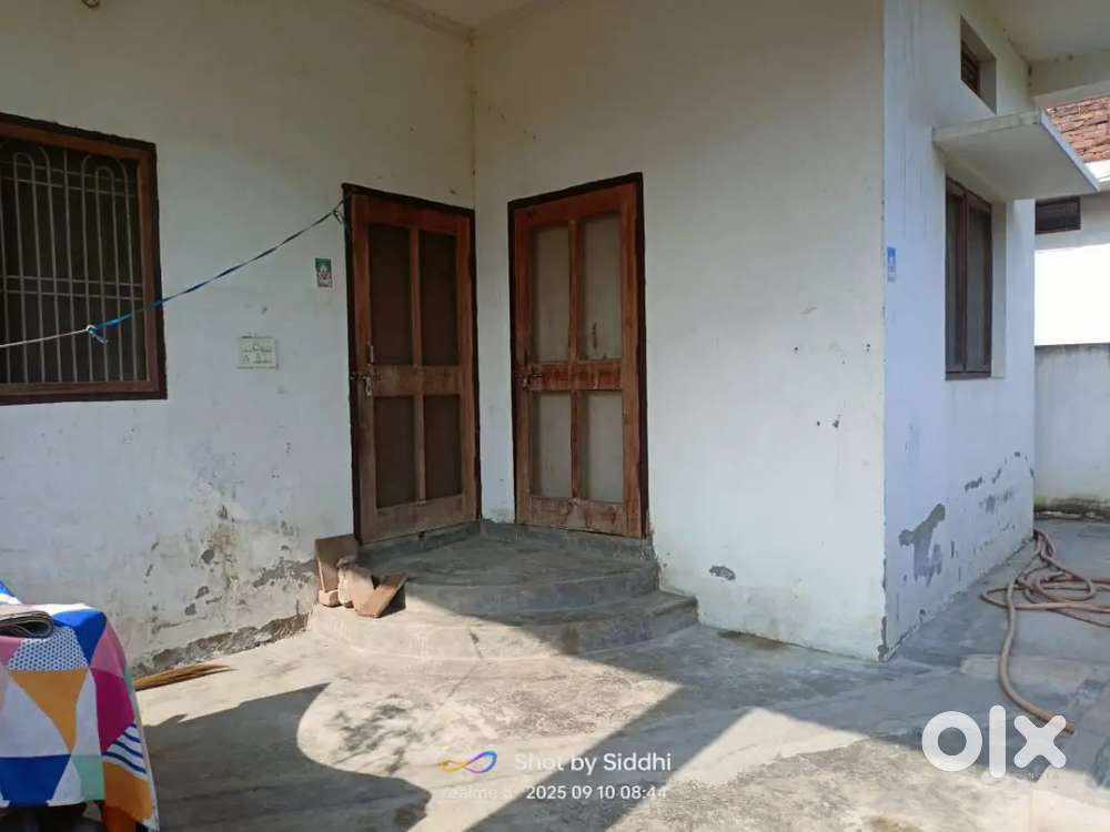 Semi-furnished Room for rent