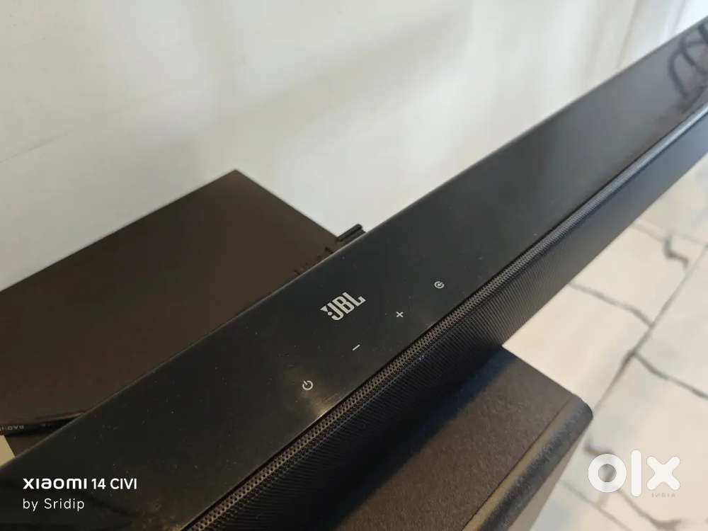 JBL SB-170 Soundbar 2.1 Excellent Sound Quality 1 years old