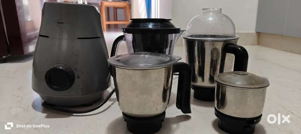 Pegion Juicer Mixer Grinder 4 Jar with warranty