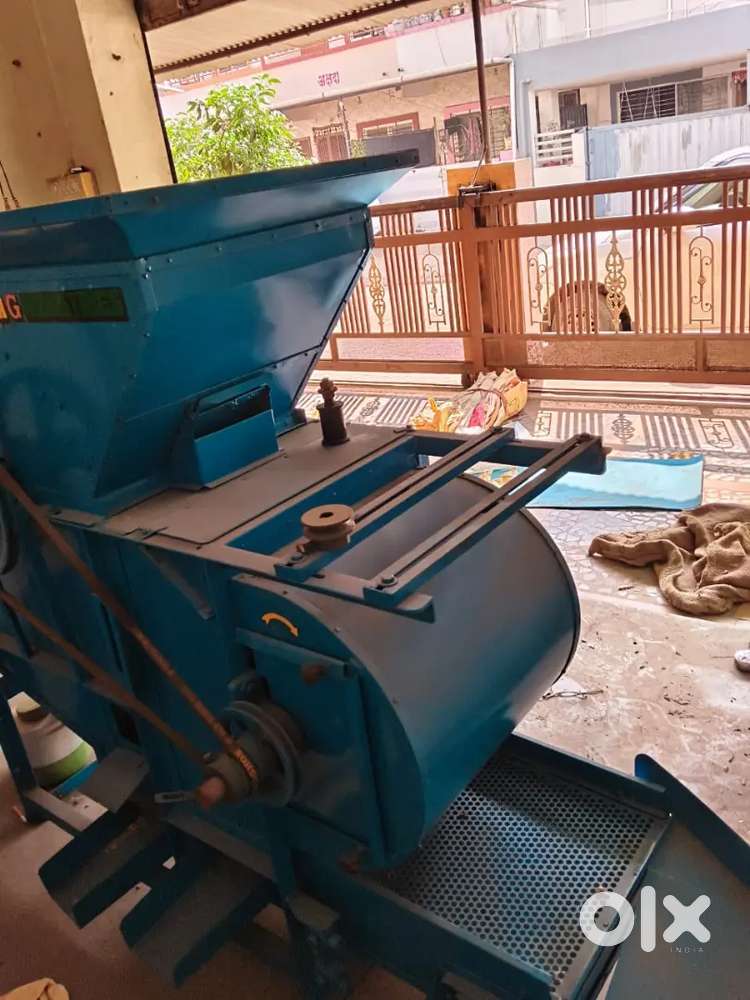 शेंगा फोडायचं machine