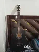 Intern guitar unused