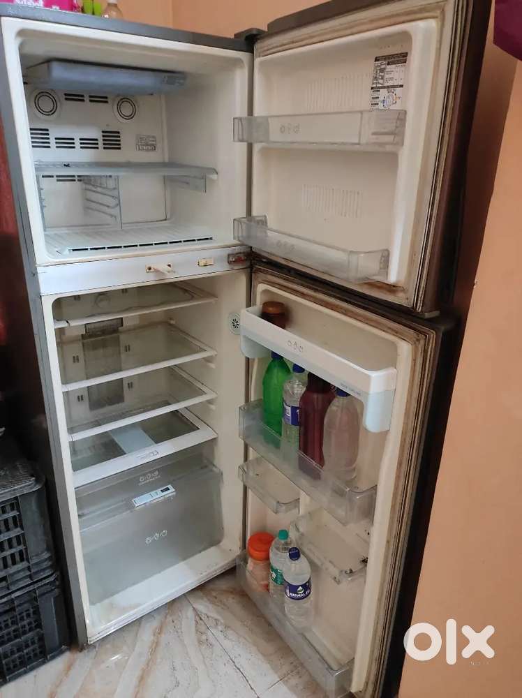 LG fridge good conditions