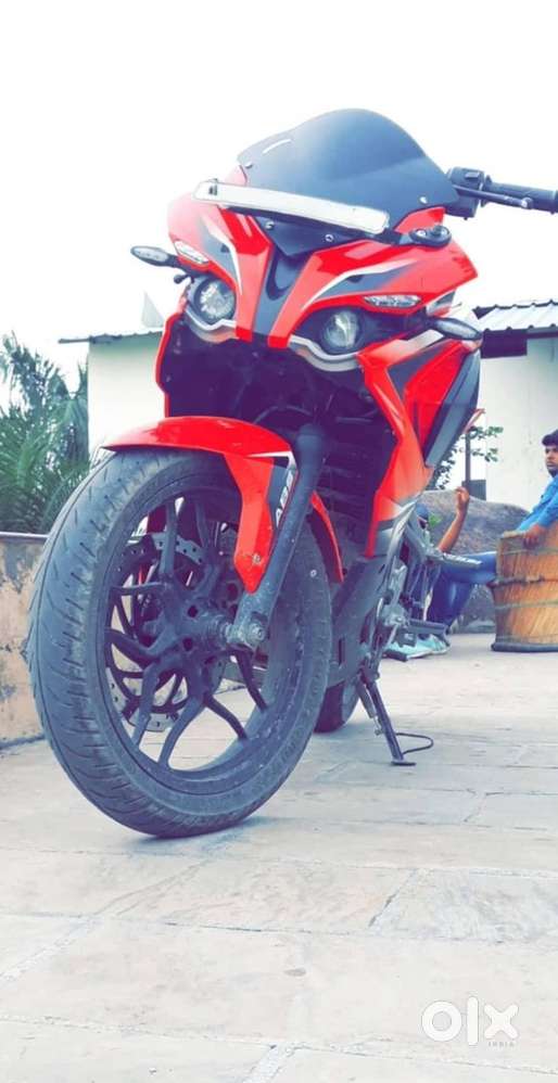 Bajaj Pulsar RS 200 for Sale – Excellent Condition, Great Deal!