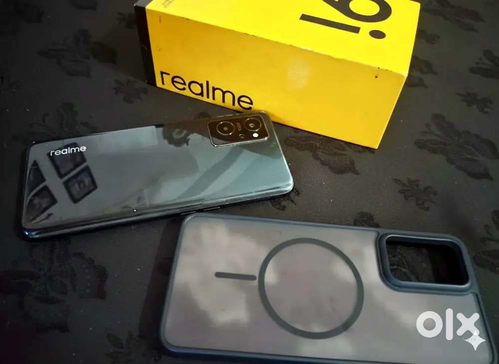 realme 9i with (Box , charger, phone case , screen guard)