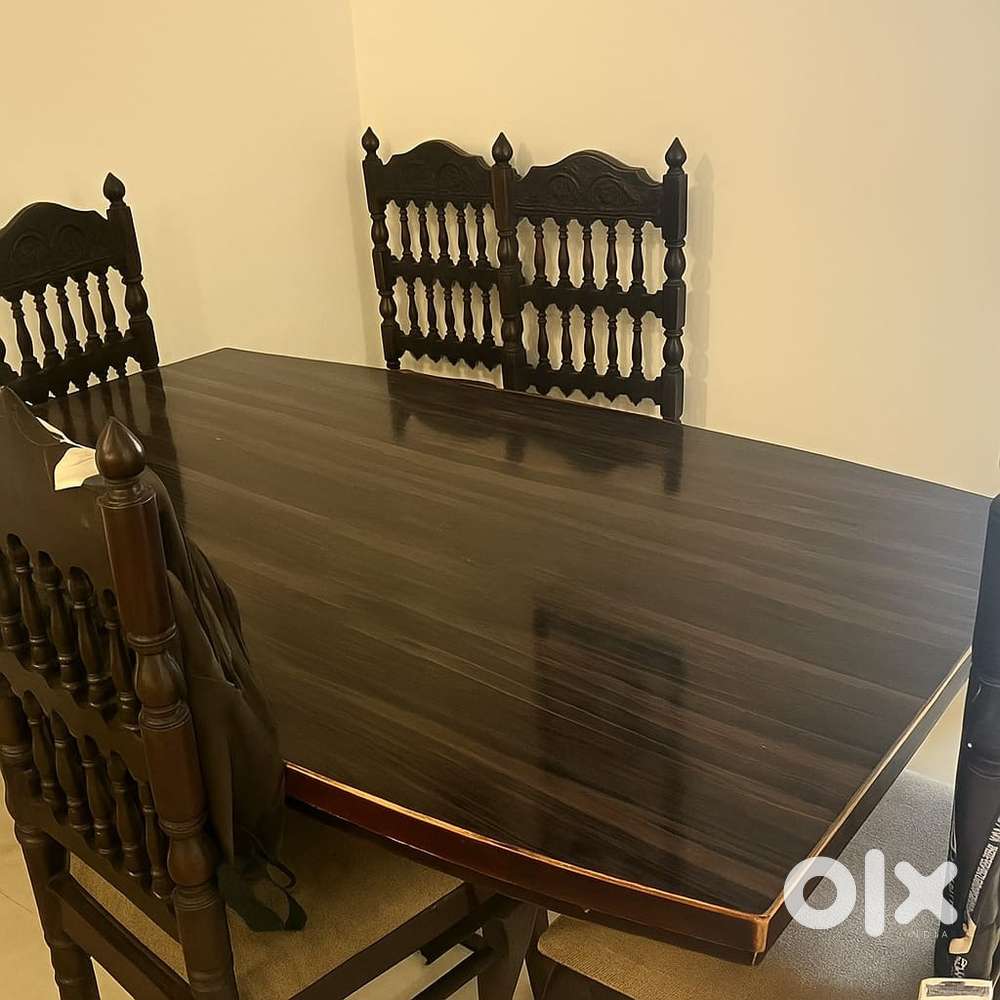 6 seater dining table
