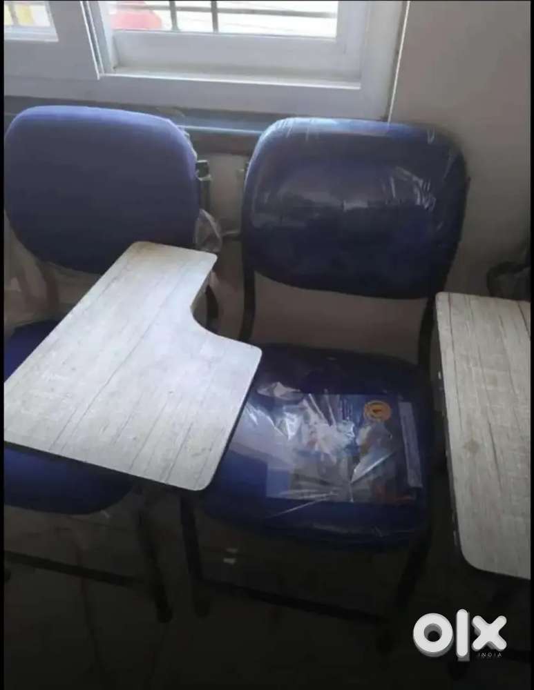 Urgent sale Students chair 12pcs for Institute