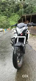 NS 200 , Bs 7