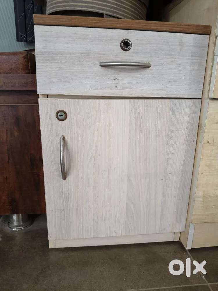 2 Side table along with a computer or study table